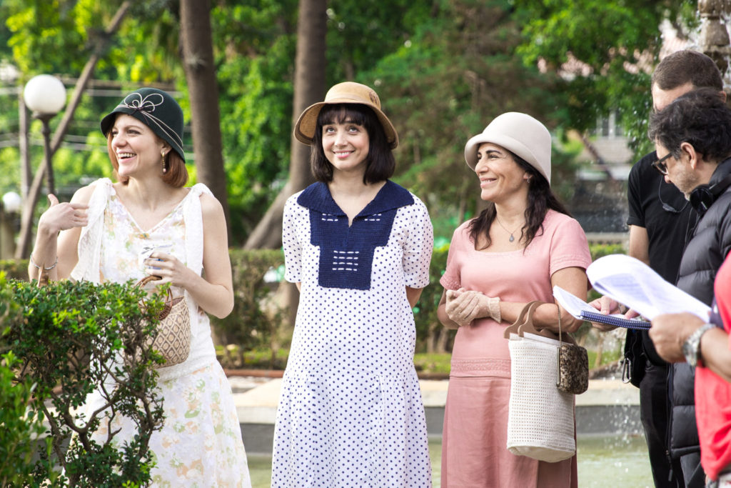 Maria Eduarda de Carvalho, Simone Spoladore e Gloria Pires, como Olga, Clotilde e Lola, nos bastidores