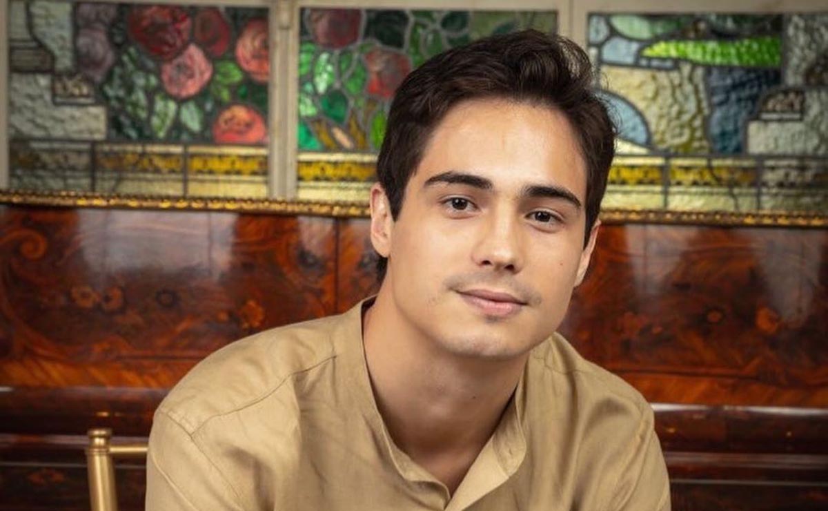 Danilo Mesquita em Éramos Seis.