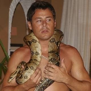 Théo Becker viveu o homem-cobra em Caminhos do Coração (Reprodução: Record TV)