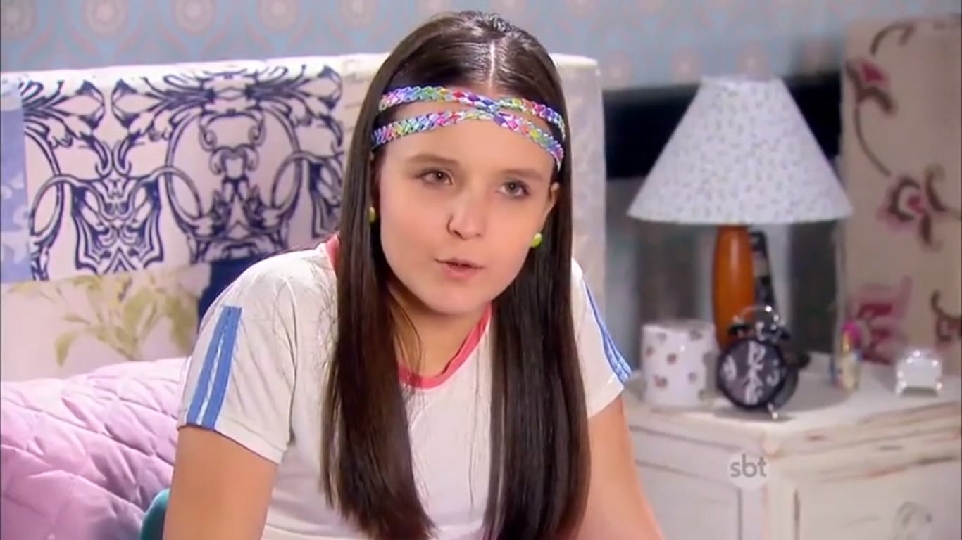 Larissa Manoela como Isabela em Cúmplices de um Resgate.