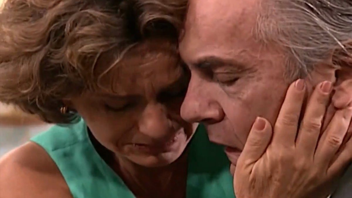 Lídia (Regina Braga) e Orestes (Paulo José) em Por Amor
