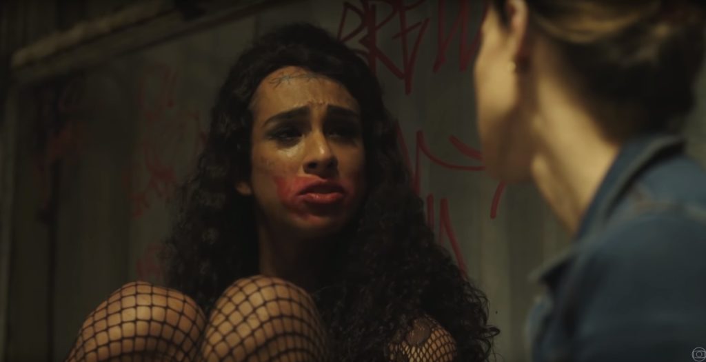 Linn da Quebrada interpreta Natasha na série Segunda Chamada (Reprodução: TV Globo)
