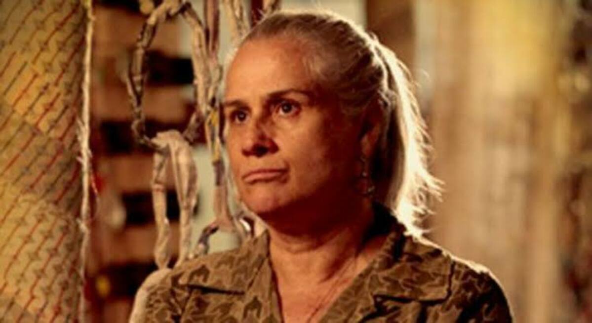Mãe Lucinda (Vera Holtz) de Avenida Brasil
