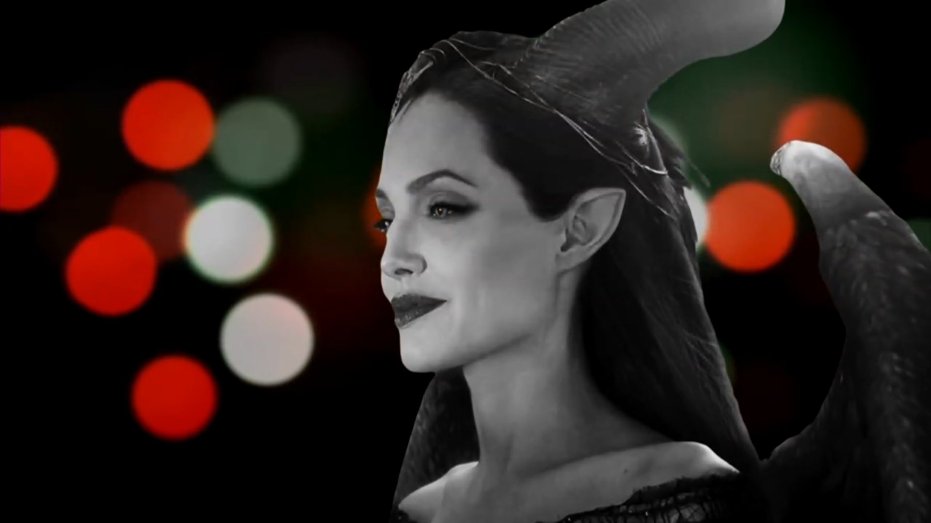 Angelina Jolie no filtro de Avenida Brasil (Reprodução / Globo)