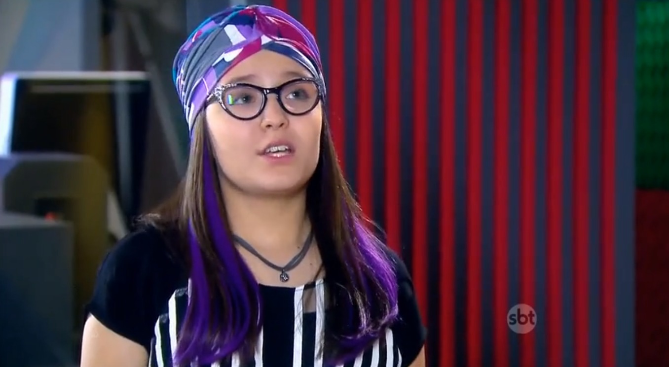 Manuela (Larissa Manoela) em Cúmplices de um Resgate.
