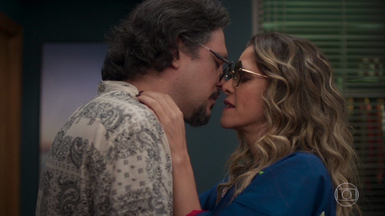 Mario (Lúcio Mario Filho) e Silvana (Ingrid Guimarães) em Bom Sucesso