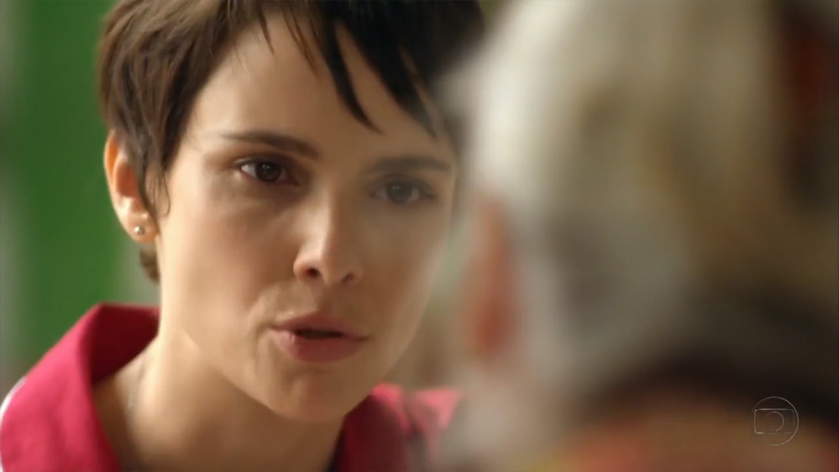 Nina (Débora Falabella) e Lucinda (Vera Holtz) em Avenida Brasil