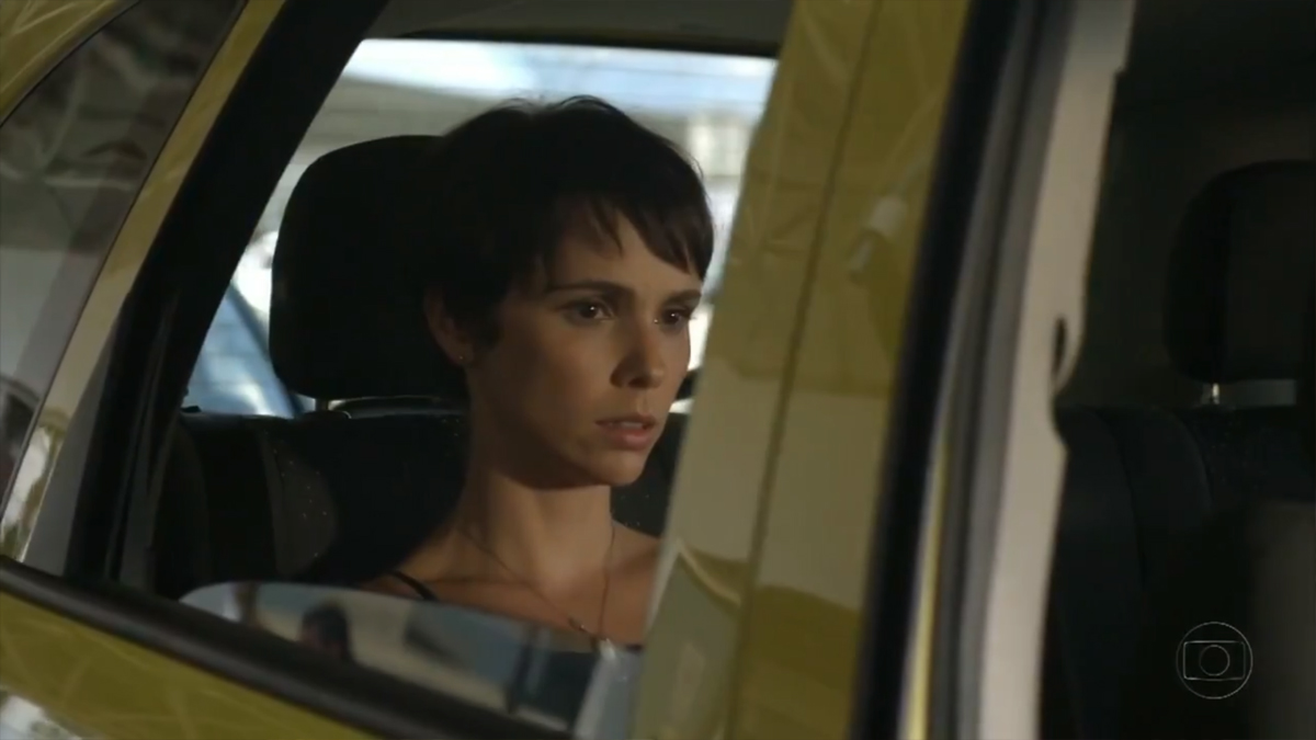 Nina (Débora Falabella) em Avenida Brasil