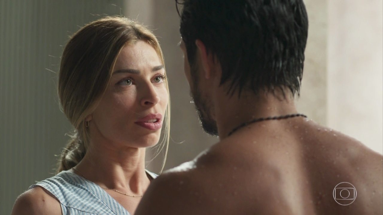 Paloma (Grazi Massafera) e Marcos (Romulo Estrela) em Bom Sucesso