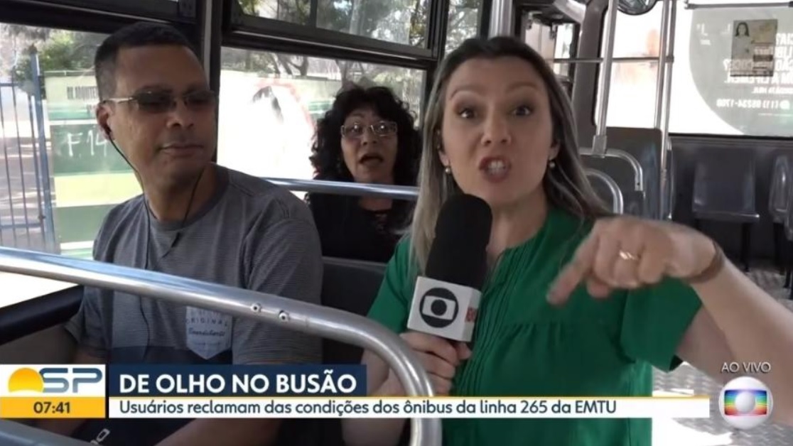 Repórter Roberta Chevitarese durante link para o Bom Dia SP
