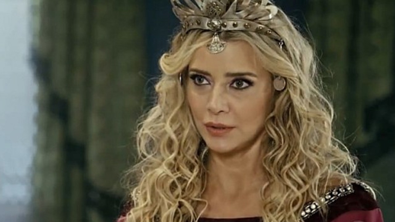 Christine Fernandes como Sammu-Ramat em O Rico e Lázaro (Divulgação / Record TV)