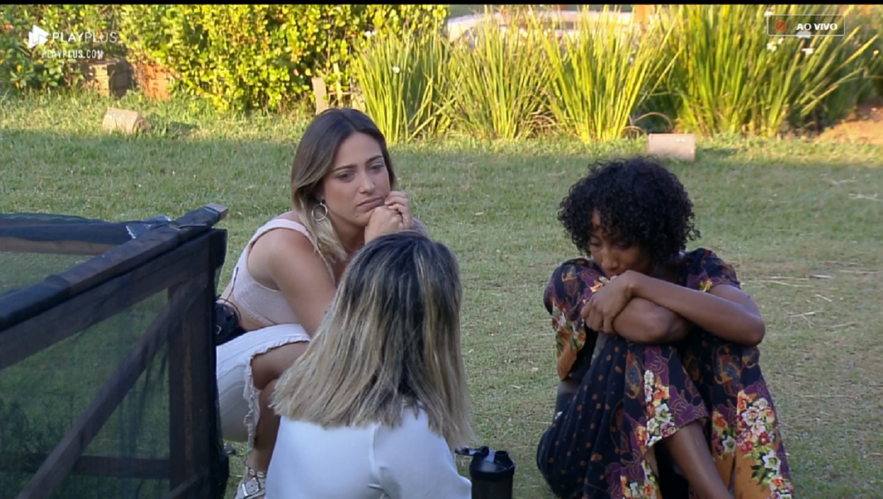 Tati, Thayse e Sabrina em A Fazenda 11
