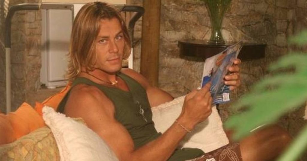 Théo Becker como Gabriel Avelar em Prova de Amor, na Record TV, em 2005 (Divulgação: Record TV)