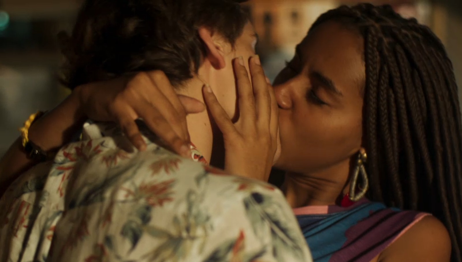 Thiago (Danilo Maia) e Jaqueline (Gabz) em Malhação