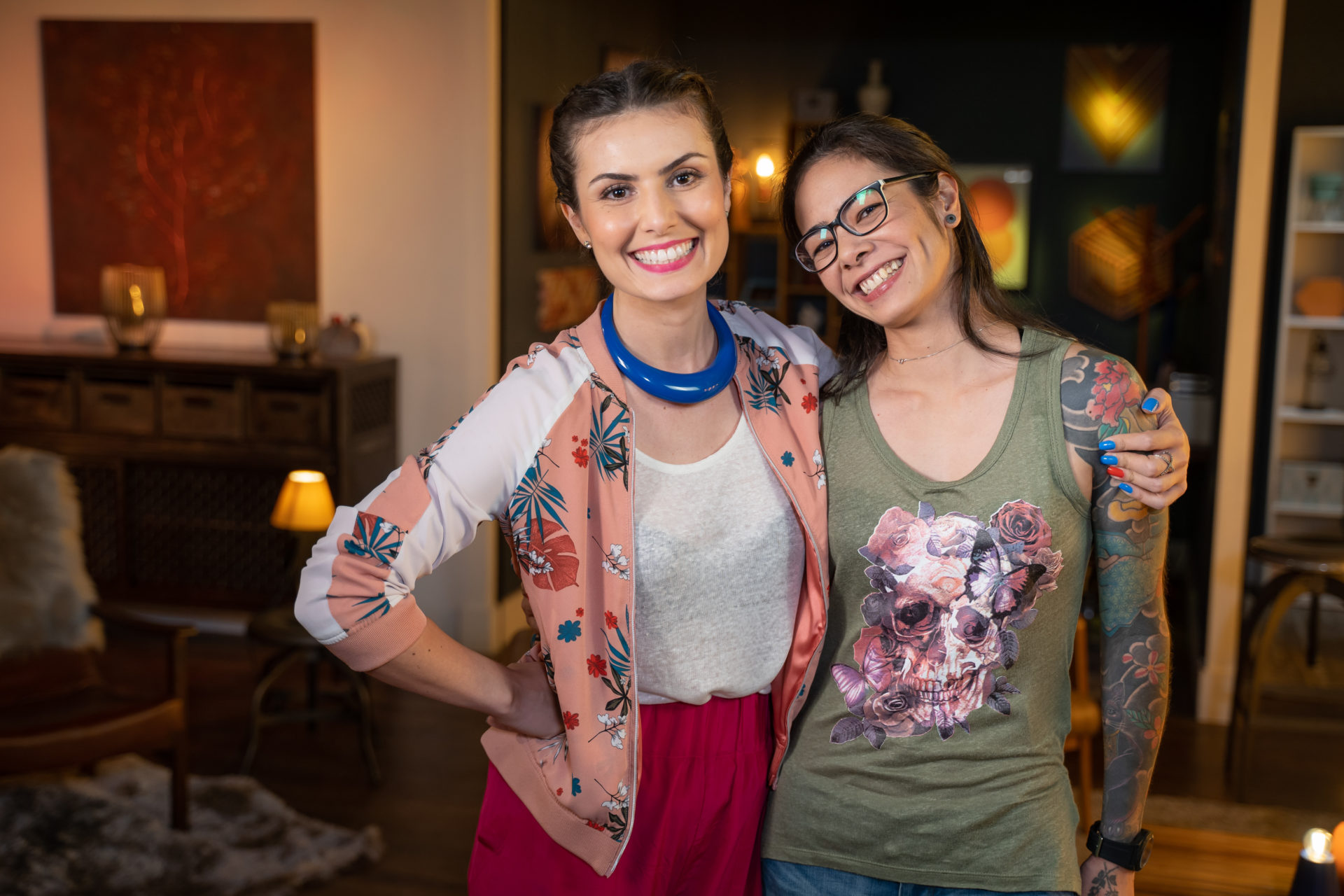 Nathalia Arcuri e a tatuadora Stephanie Umeda (