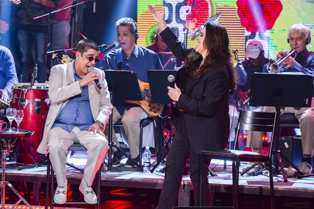 Zeca Pagodinho e Ana Carolina no Altas Horas