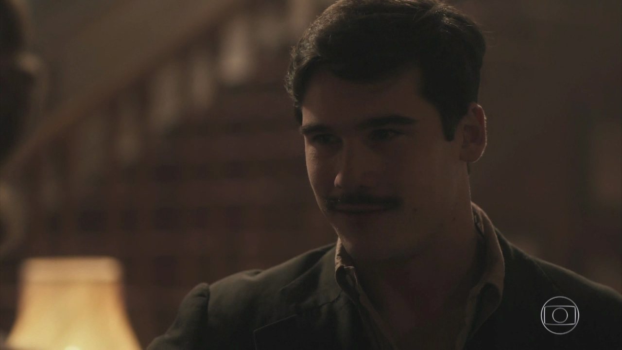 Alfredo (Nicolas Prattes) em Éramos Seis