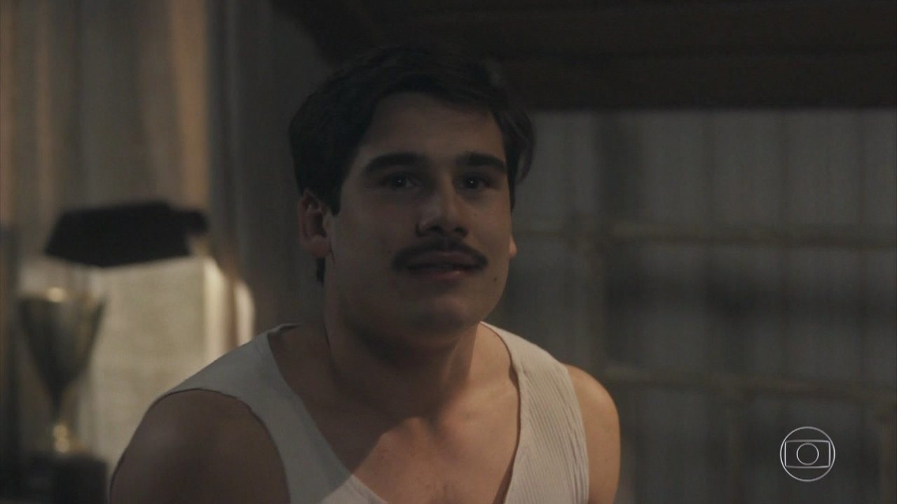 Alfredo (Nicolas Prattes) em Éramos Seis
