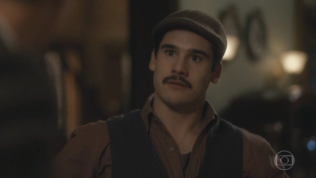 Alfredo (Nicolas Prattes) em Éramos Seis