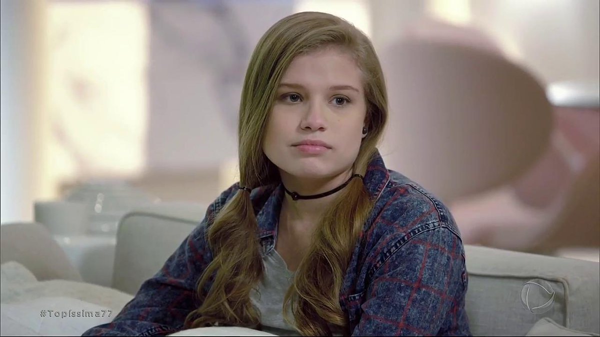 Andrea (Letícia Peroni) em Topíssima