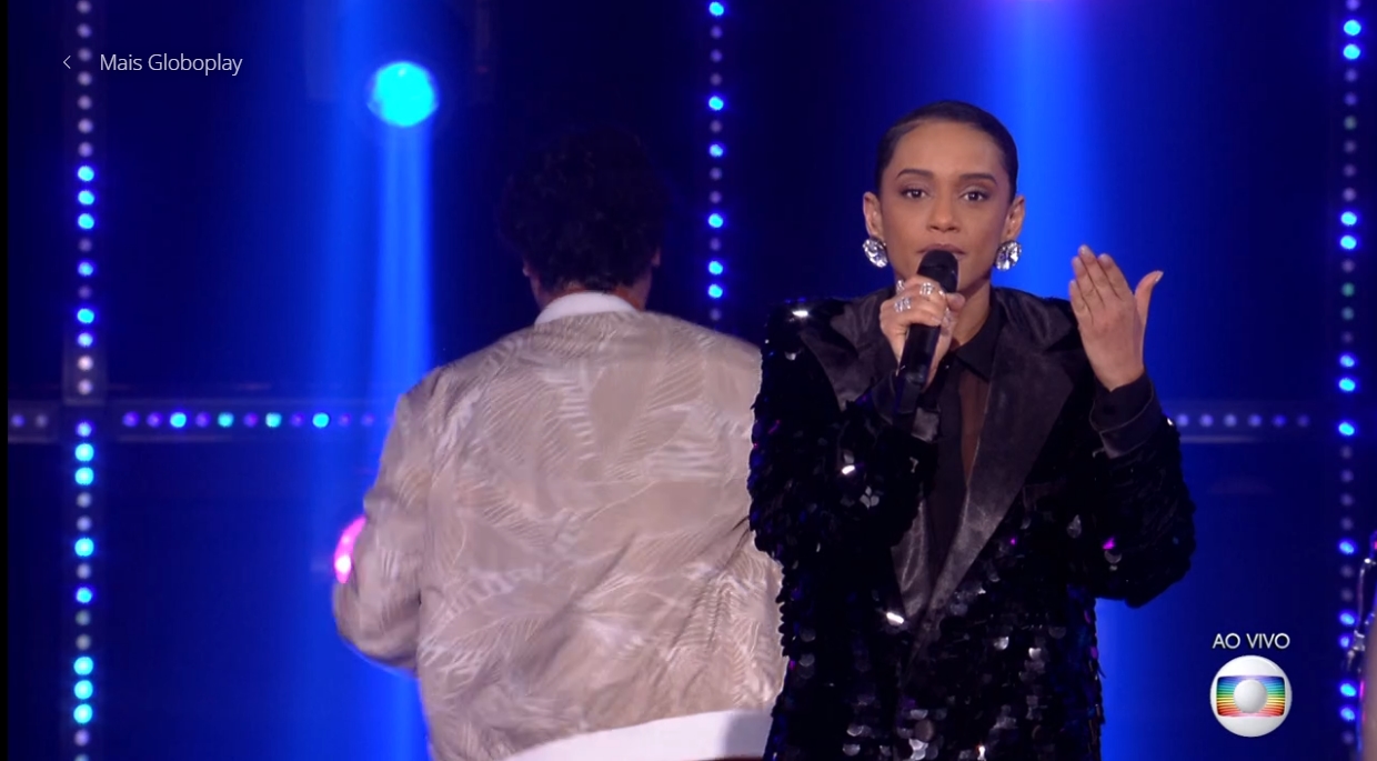 Taís Araújo ficar paralisada ao vivo no PopStar (Reprodução: Globoplay)