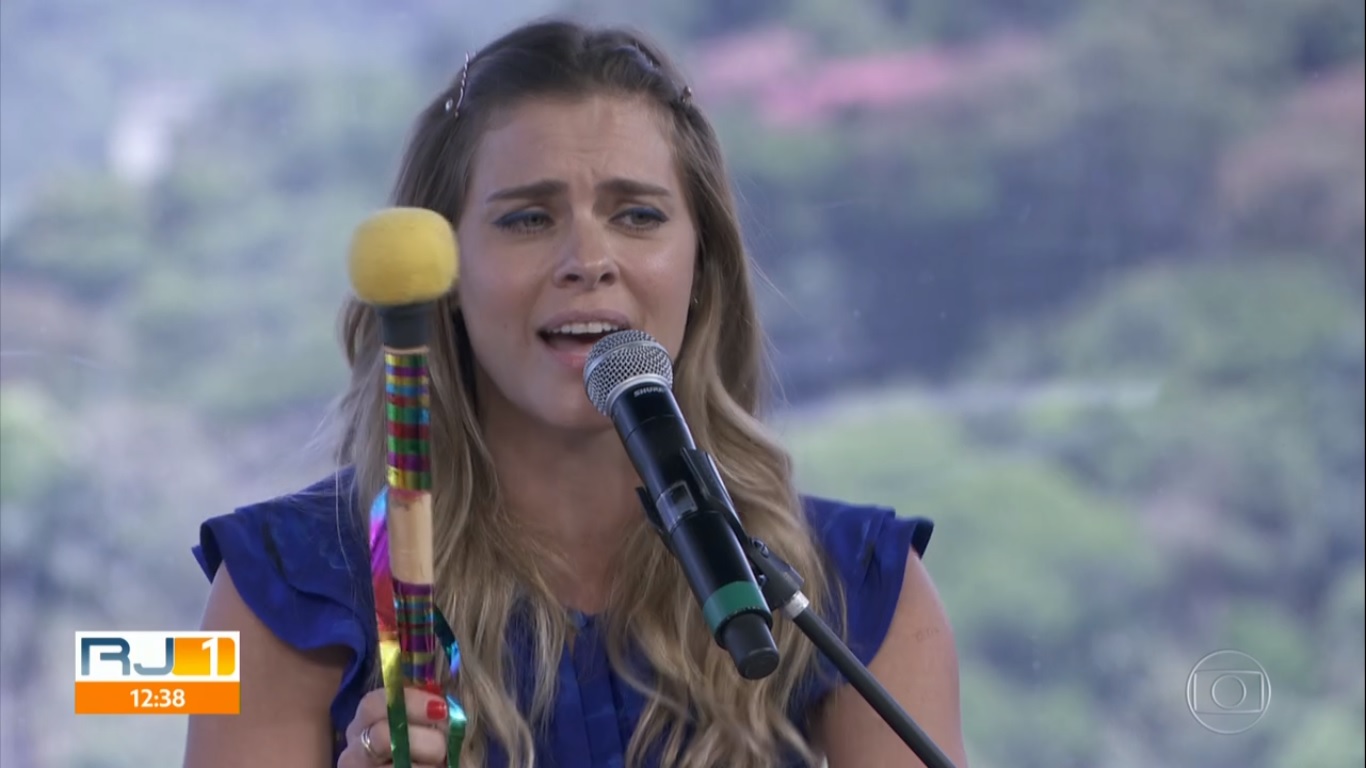 Carolina Dieckmann no RJ1, telejornal da TV Globo