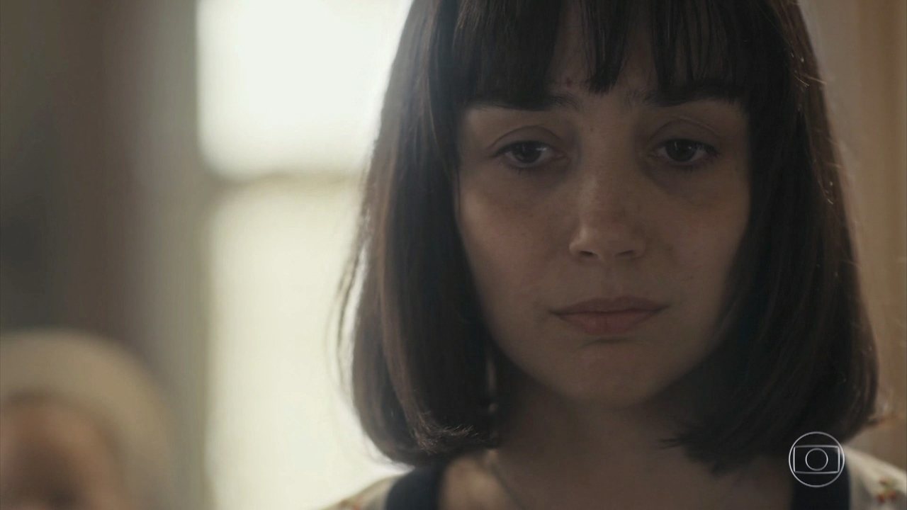 Clotilde (Simone Spoladore) em Éramos Seis