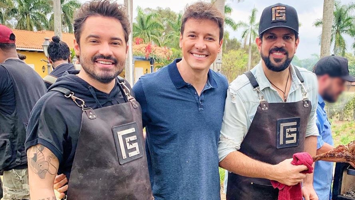O apresentador Rodrigo Faro e a dupla Fernanda e Sorocaba (Divulgação / Record TV)