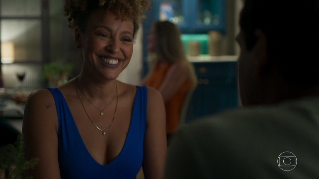 Gisele (Sheron Menezzes) e Yuri (Marcello Melo Júnior) em Bom Sucesso