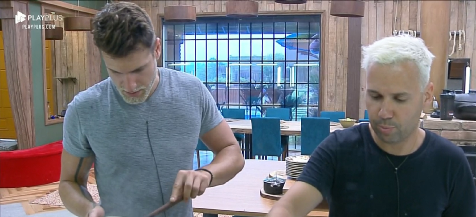 Guilherme e Viny em A Fazenda 11