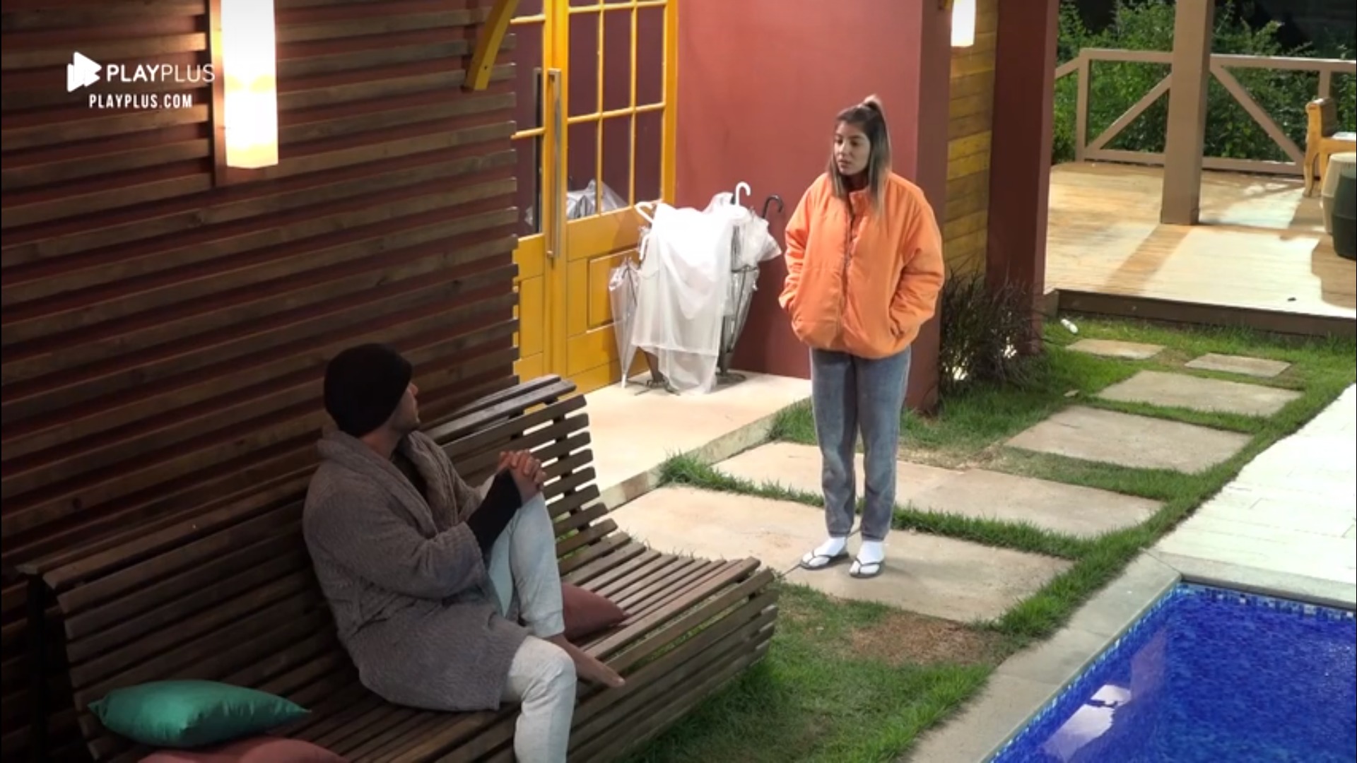 Lucas Viana e Hariany Almeida em A Fazenda 11