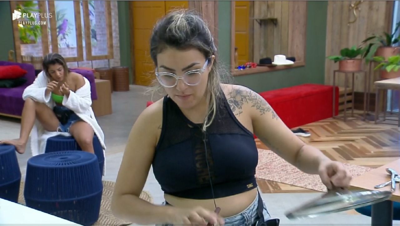 Hariany e Thayse em A Fazenda 11