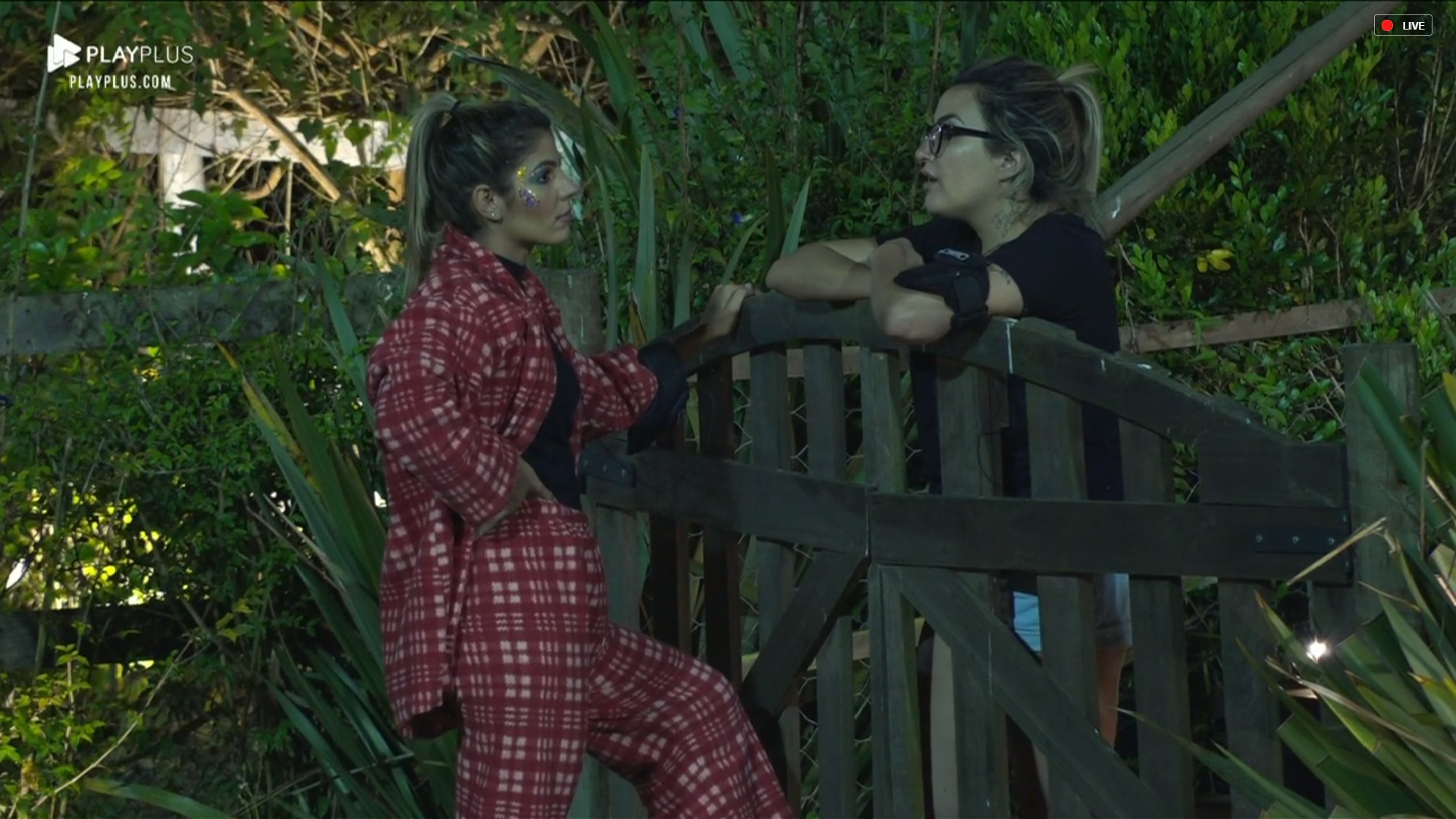 Hariany e Thayse em A Fazenda 11