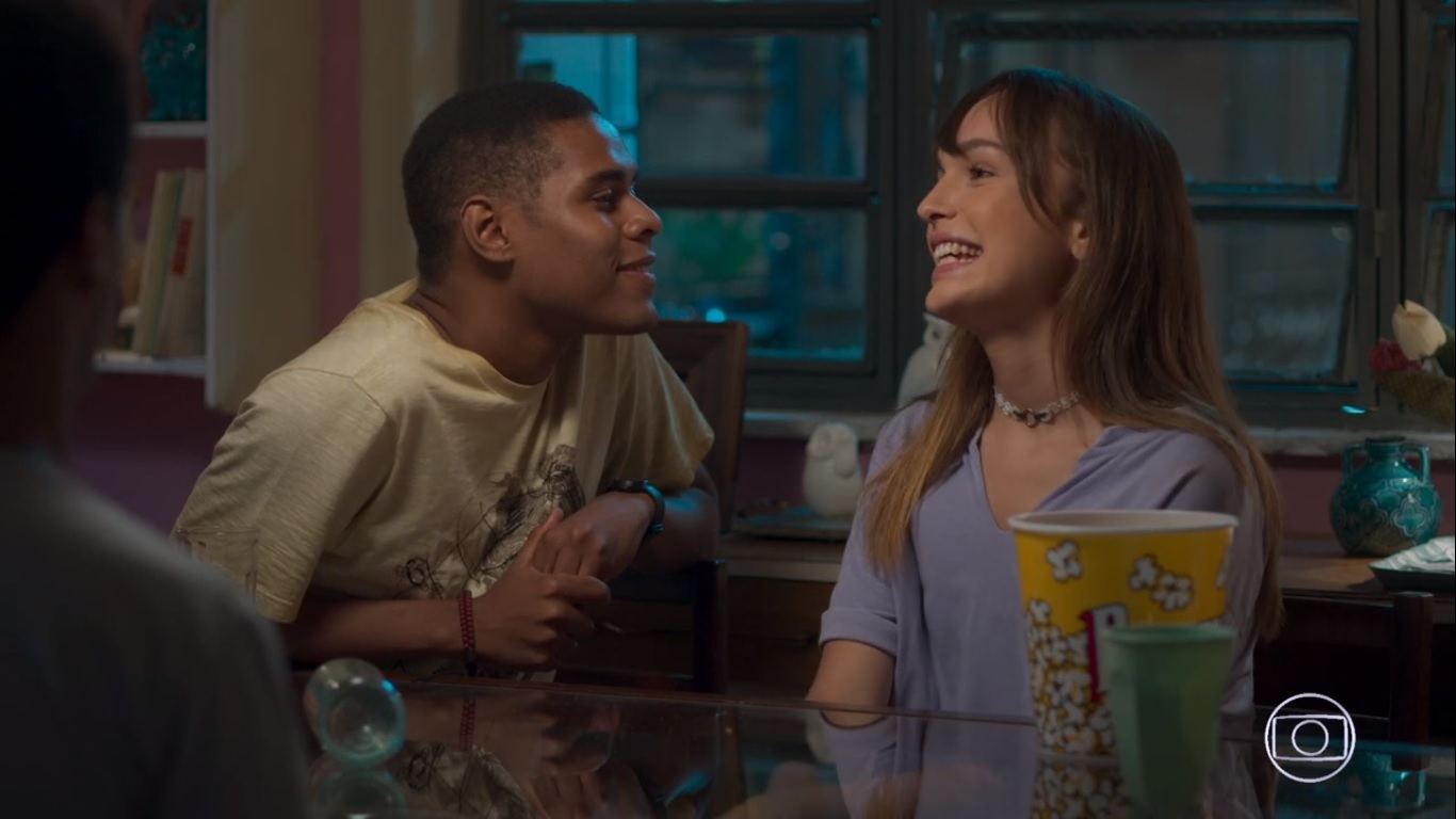 Henrique (David Reis) e Michelly (Gabrielle Joie) de Bom Sucesso