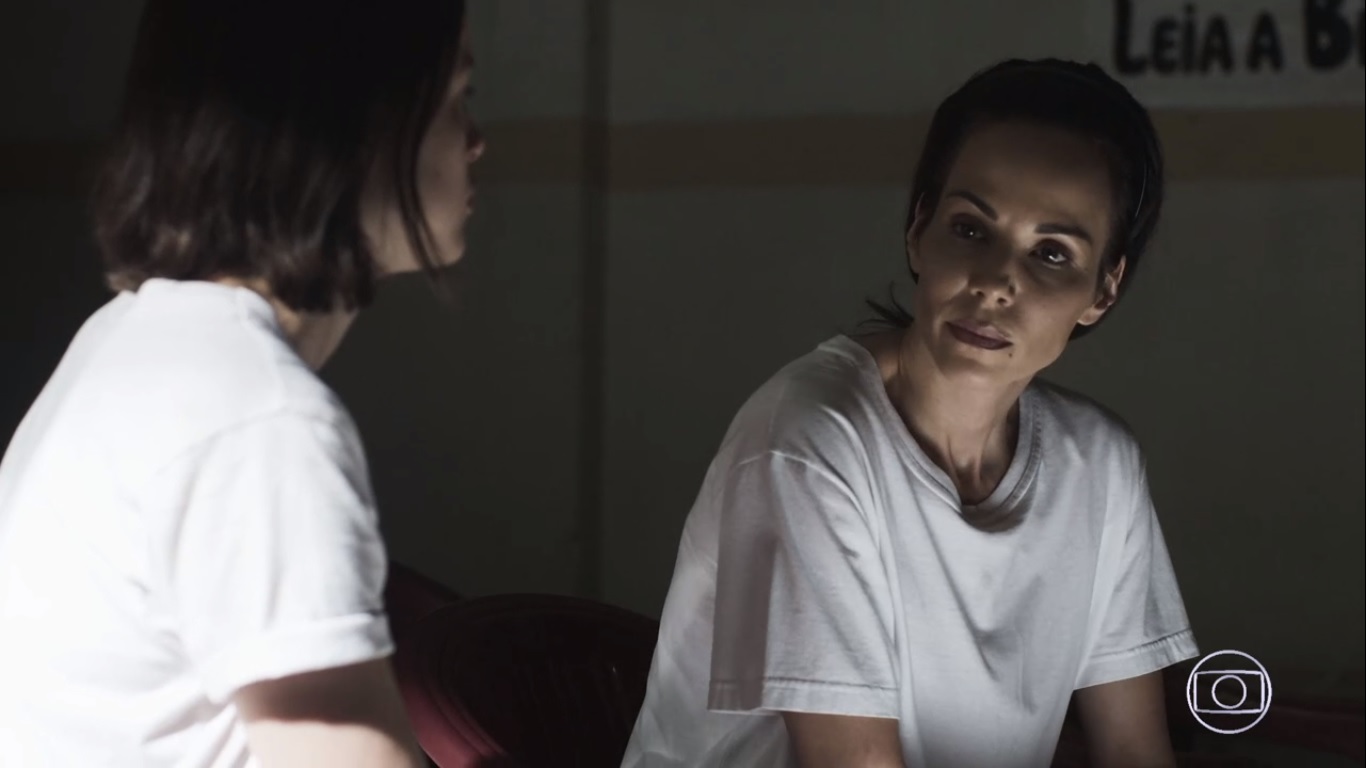 Josiane (Agatha Moreira) e Gerusa (Ana Furtado) de A Dona do Pedaço