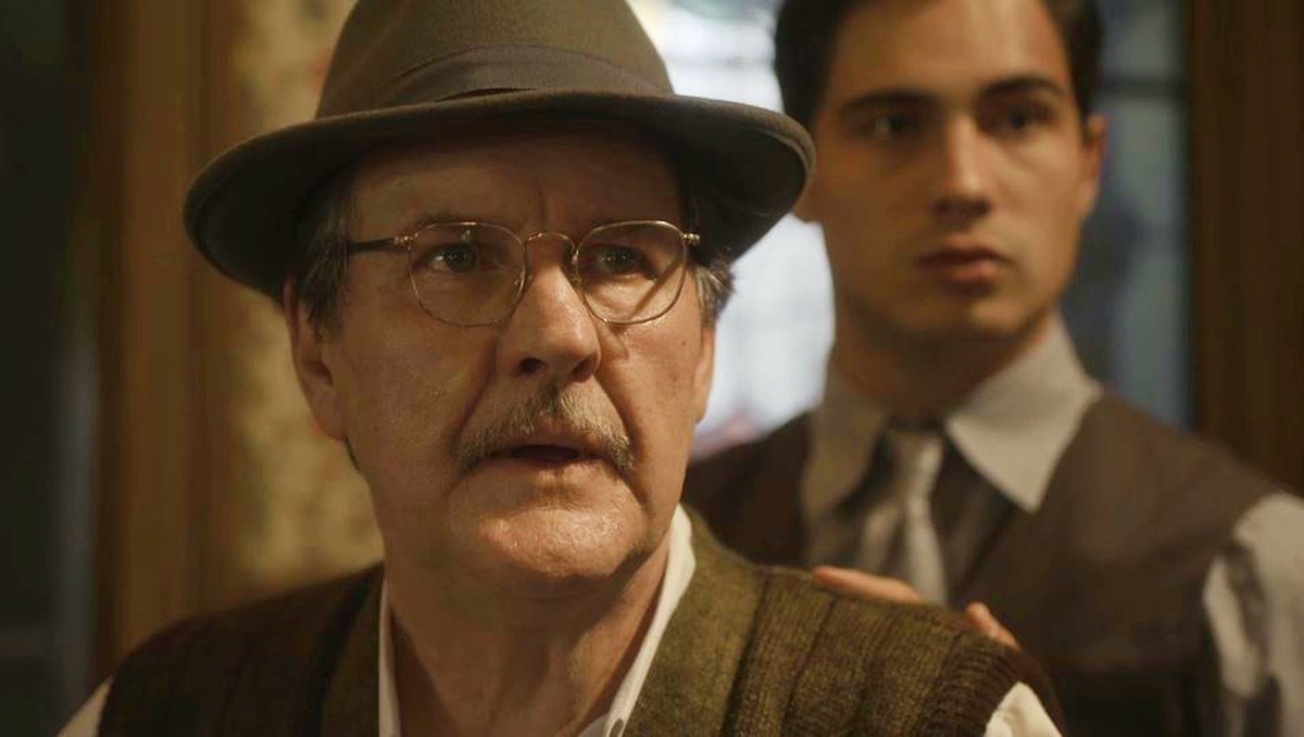 Júlio (Antonio Calloni) em Éramos Seis
