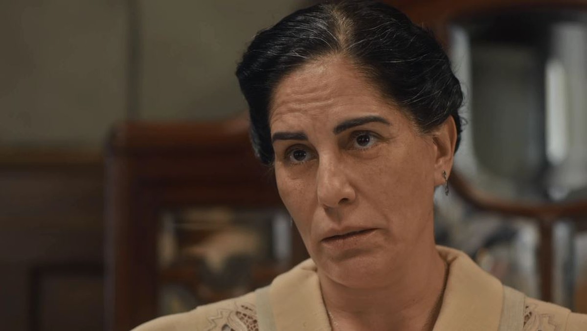Lola (Gloria Pires) em Éramos Seis