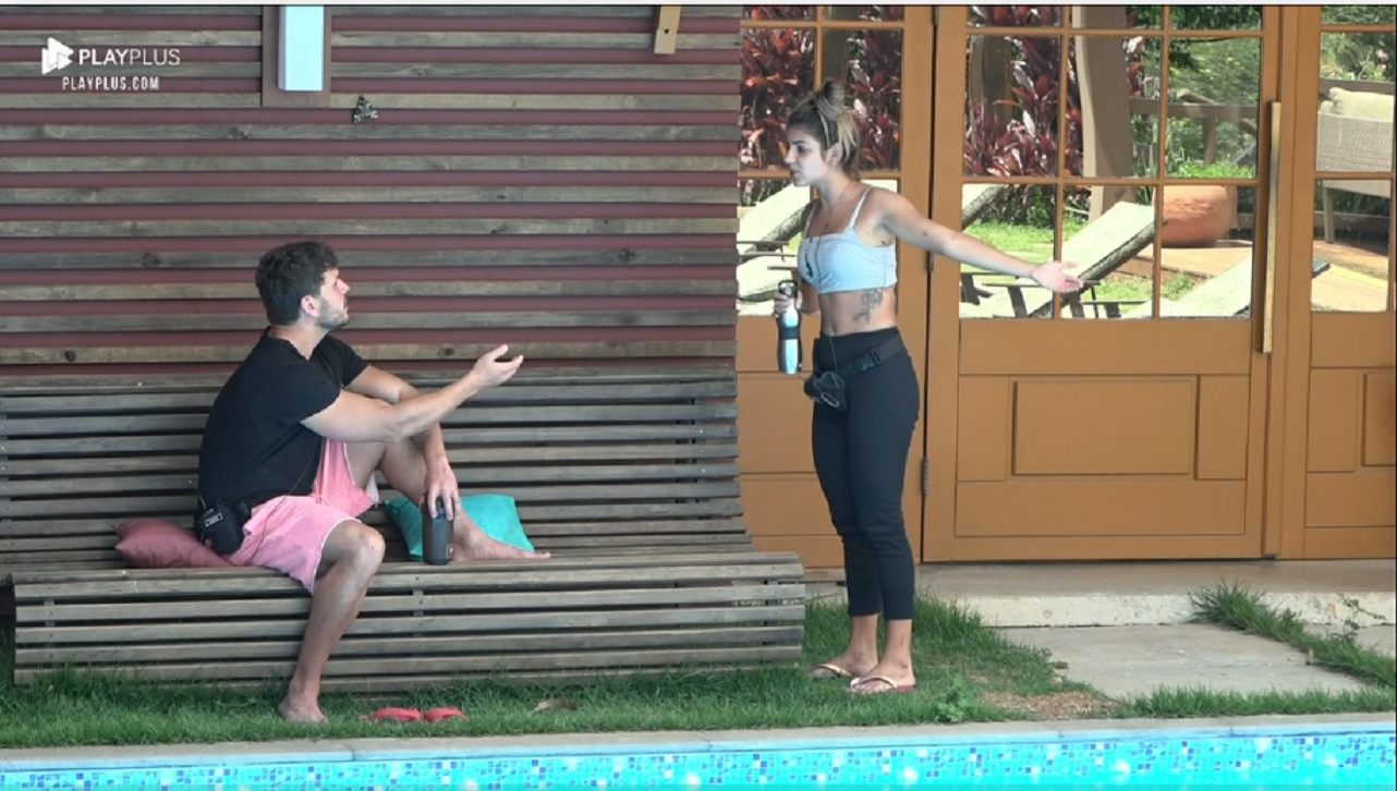 Lucas e Hariany em A Fazenda 11