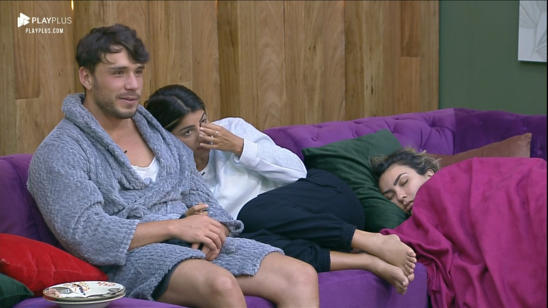 Lucas, Hariany e Thayse em A Fazenda 11