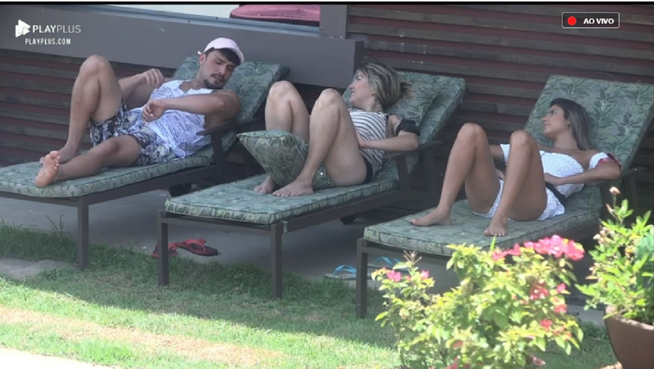 Lucas, Thayse e Hariany em A Fazenda 11
