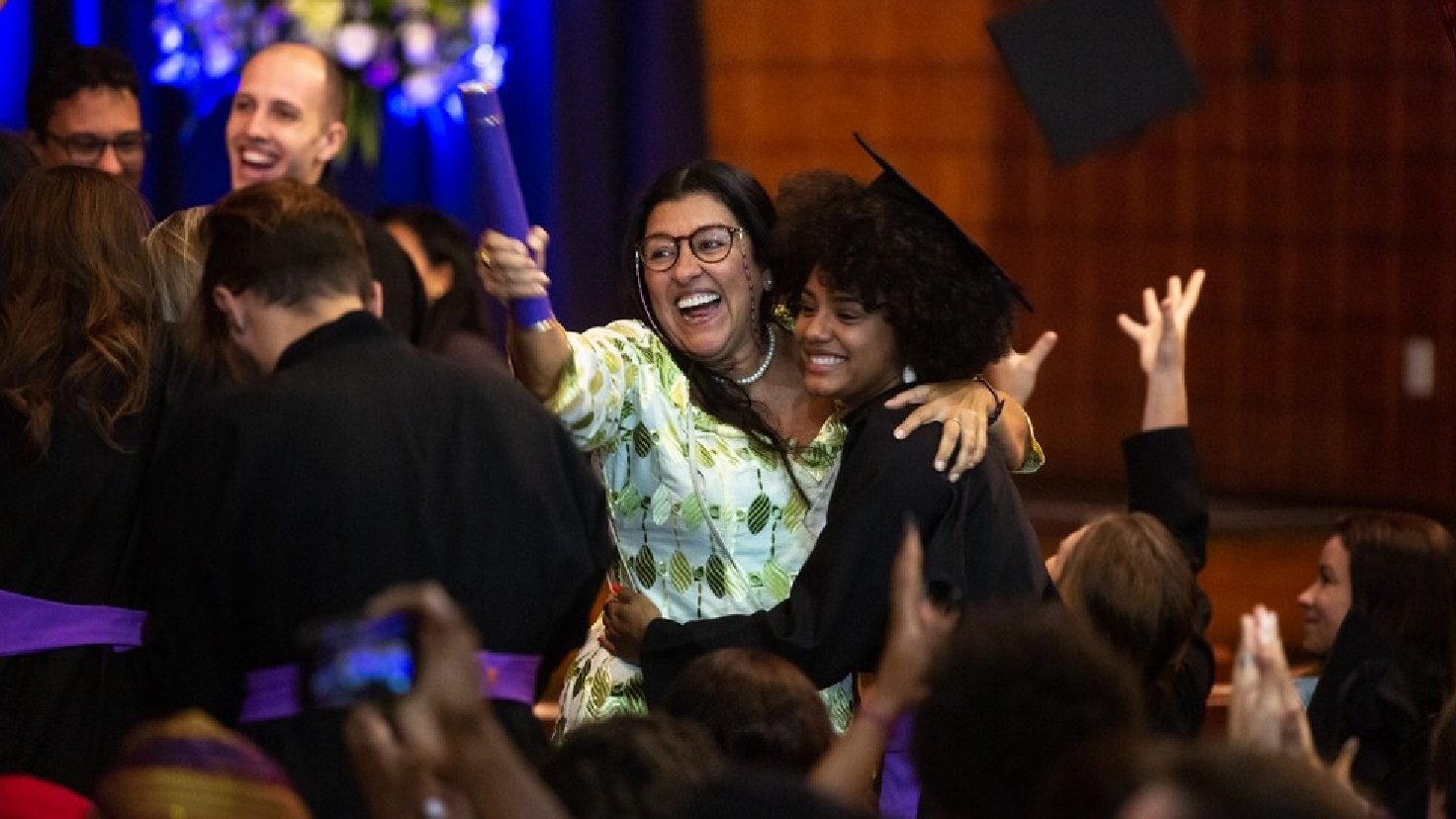 Regina Casé e Jéssica Ellen como Lurdes e Camila em Amor de Mãe (Divulgação / Globo)