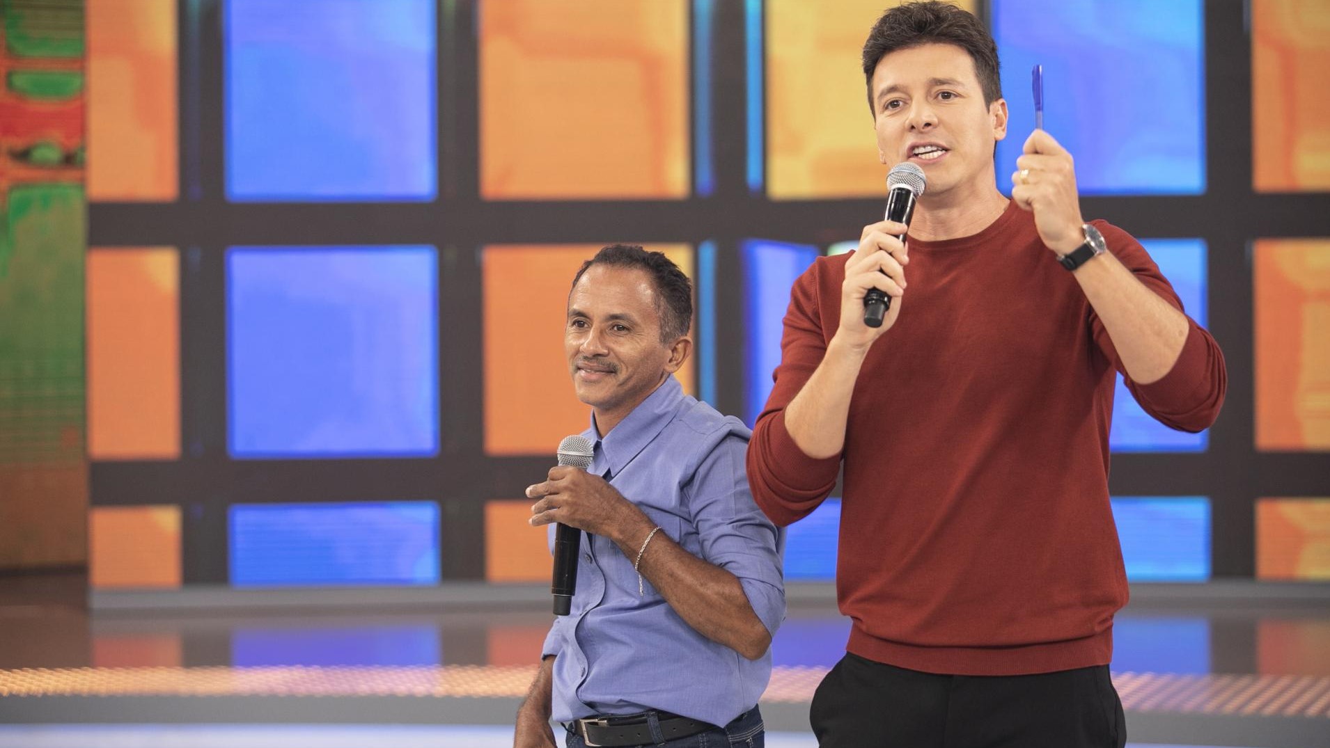 Manoel Gomes do hit caneta Azul e Rodrigo Faro