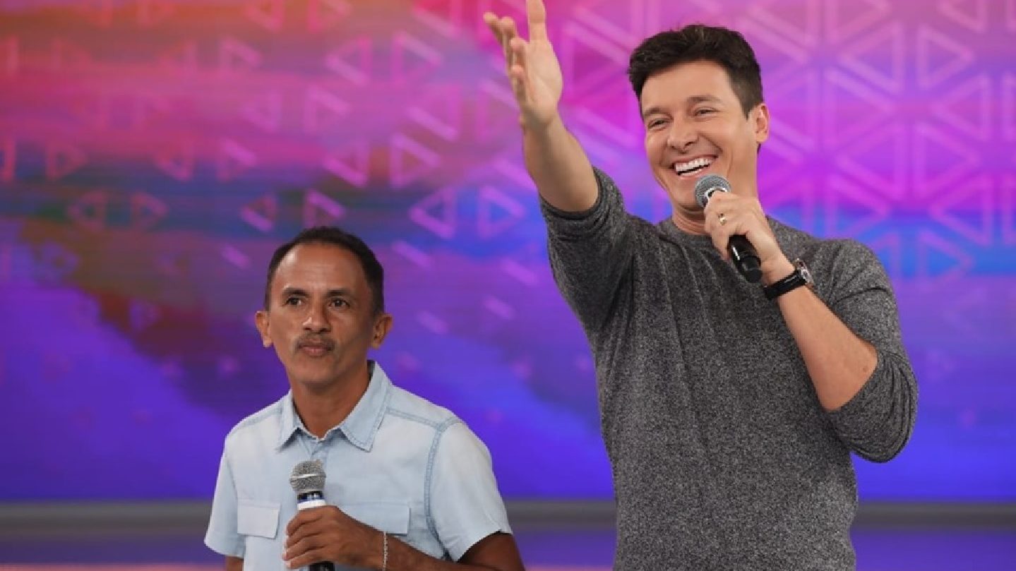 O cantor maranhense Manoel Gomes no programa Hora do Faro (Divulgação / Record TV)