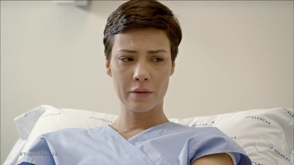 Sophia (Camila Rodrigues) em Topíssima