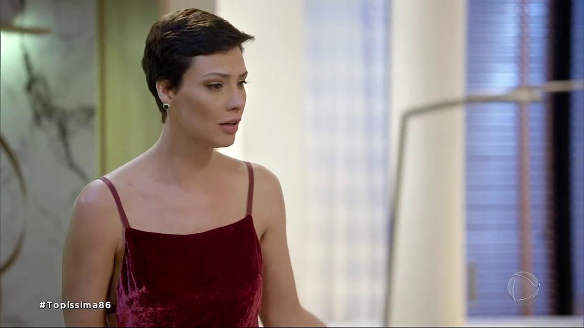 Sophia (Camila Rodrigues) em Topíssima