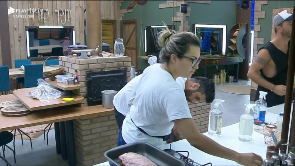 Thayse Teixeira em A Fazenda 11