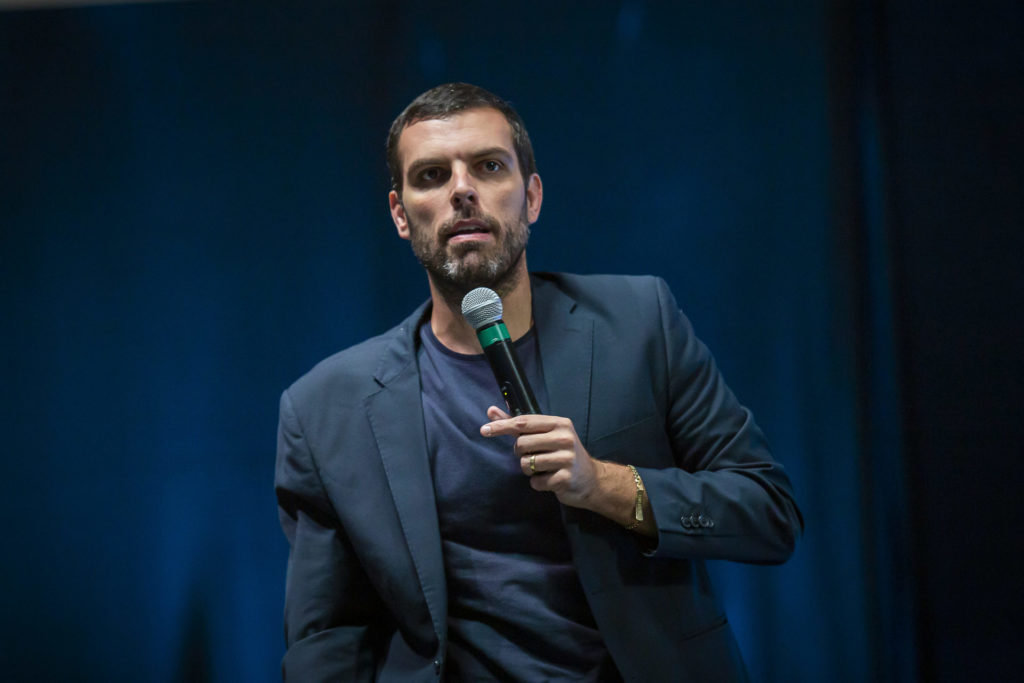 Thiago Concer, sócio fundador da IEV durante Encontro de Anunciantes da TV Aparecida
