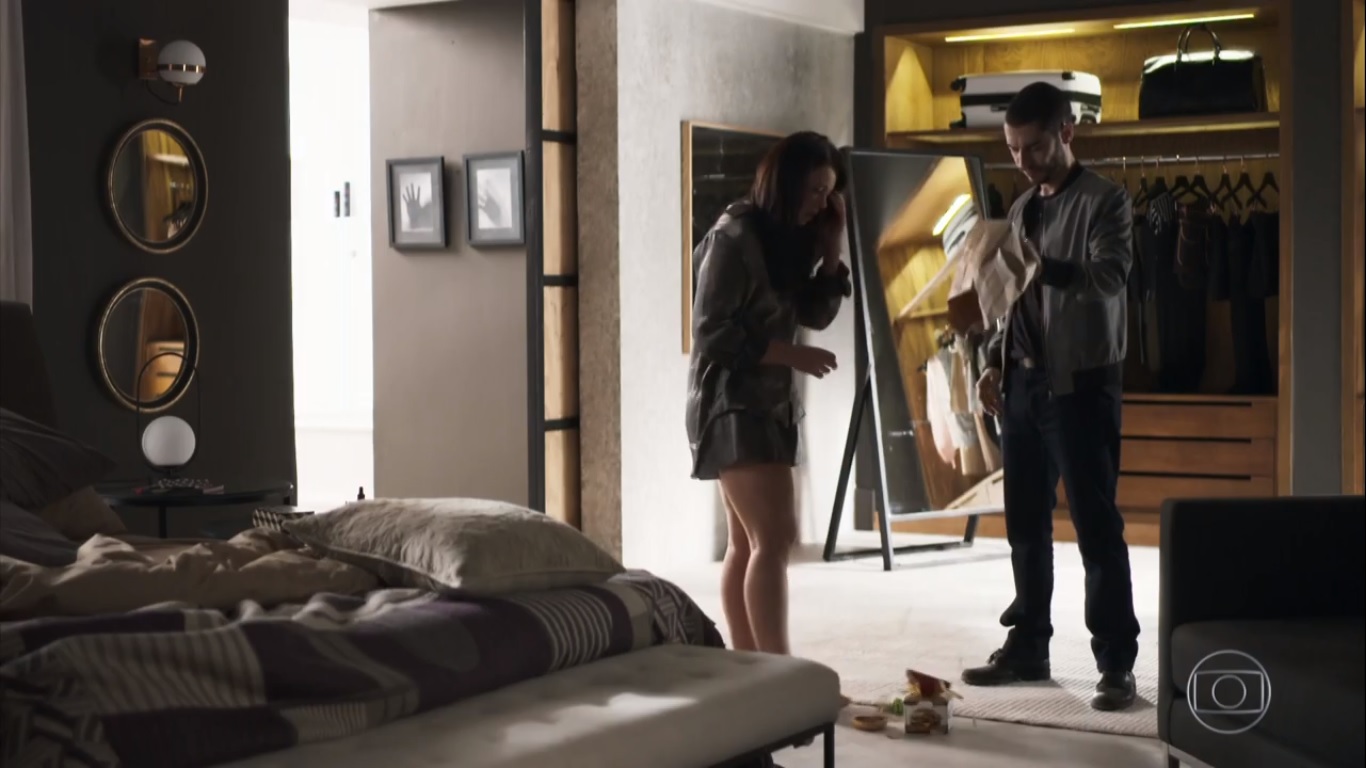 Vivi (Paolla Oliveira) e Camilo (Lee Taylor) de A Dona do Pedaço