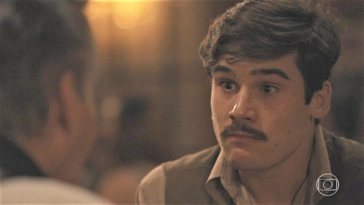 Alfredo (Nicolas Prattes) em Éramos Seis