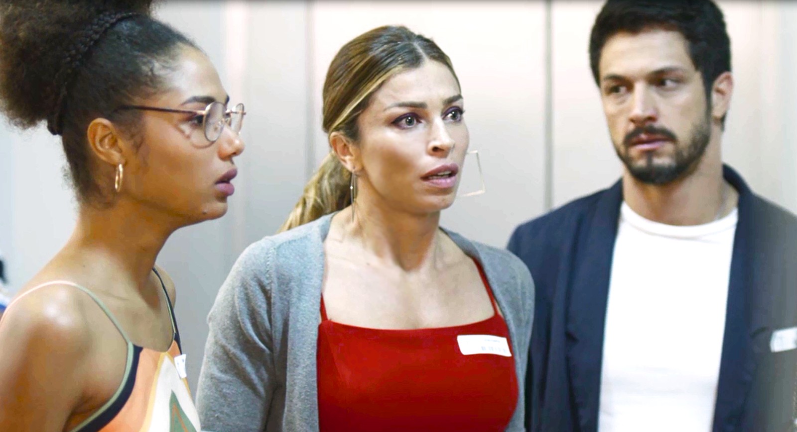 Alice (Bruna Inocêncio), Paloma (Grazi Massafera) e Marcos (Rômulo Estrela) em Bom Sucesso